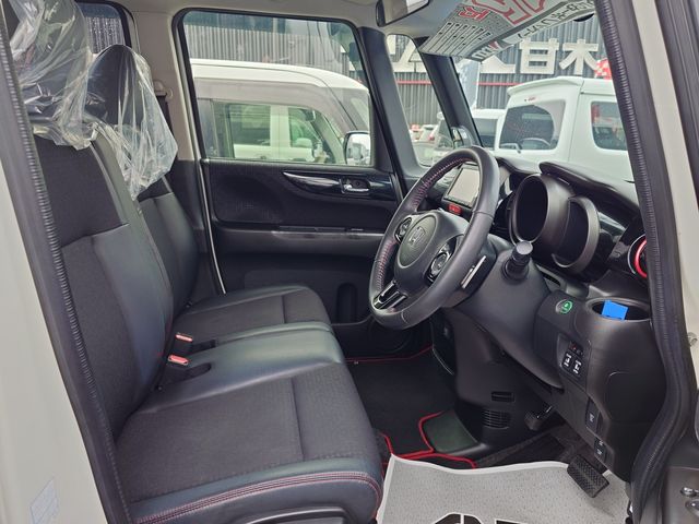 N-BOX CUSTOM