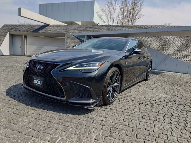 LEXUS LS500h 4WD