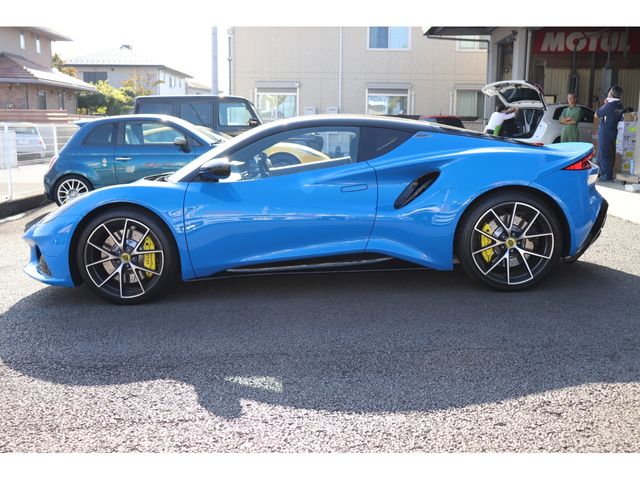 LOTUS EMIRA