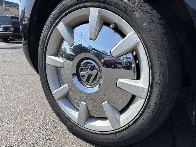 VOLKSWAGEN The BEETLE