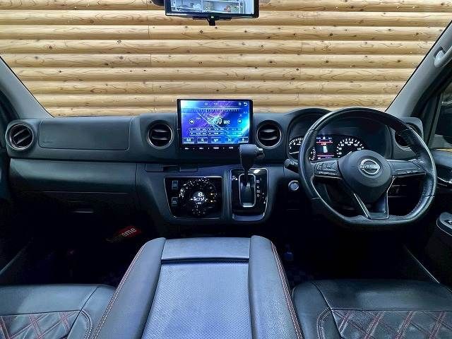CARAVAN van 2WD