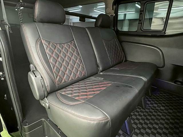 CARAVAN van 2WD