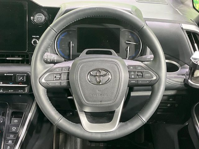 VOXY HYBRID