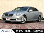 CROWN sedan