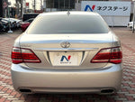CROWN sedan