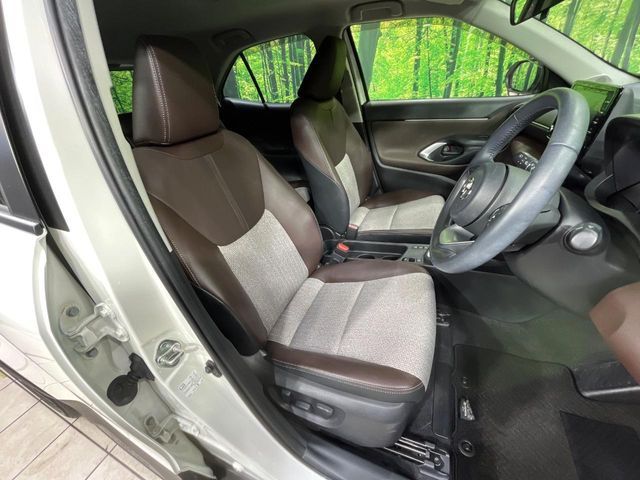 YARIS CROSS HYBRID