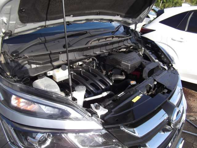 SERENA  S-HYBRID 4WD