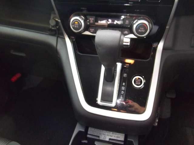 SERENA  S-HYBRID 4WD