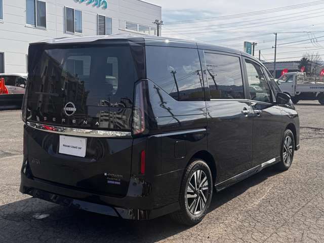SERENA WG 4WD