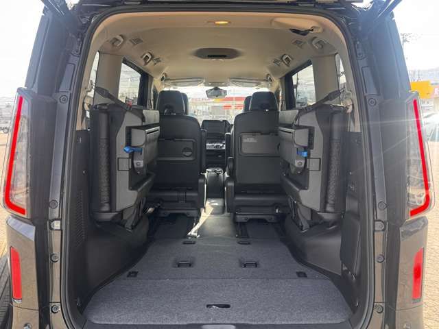 SERENA WG 4WD