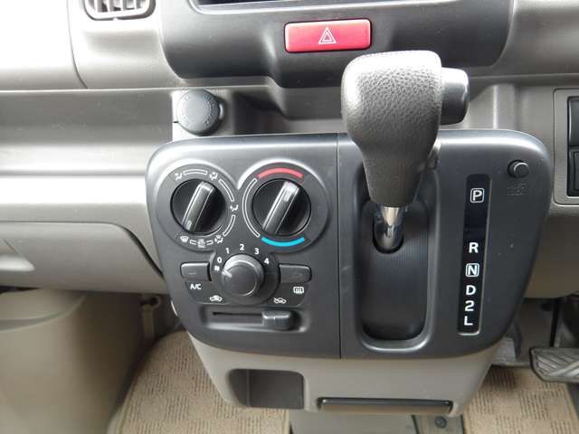 NV100 CLIPPER 4WD