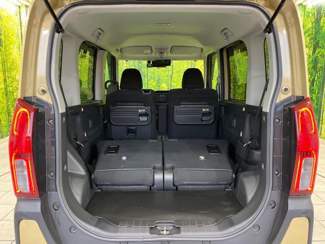 TANTO FAN CROSS 4WD