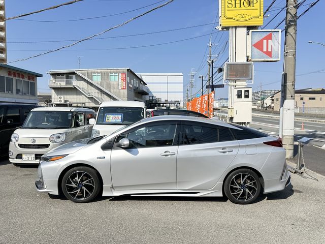PRIUS PHV