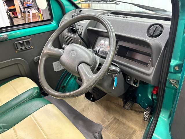 MIDGET2 cargo