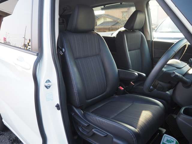 FREED HYBRID 4WD