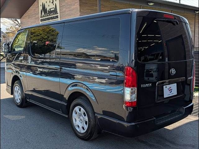 HIACE van 4WD