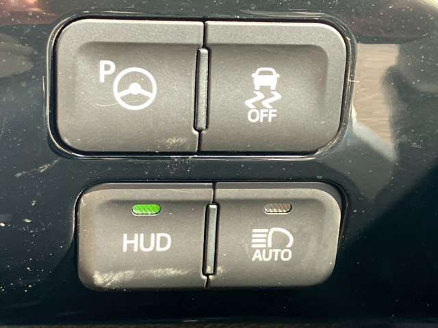 PRIUS 4WD