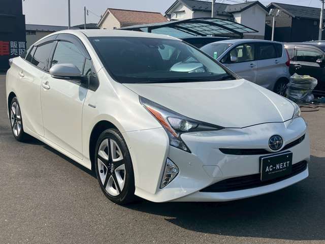 PRIUS 4WD