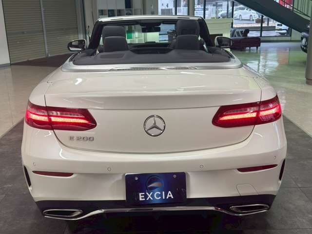 Mercedes-Benz E-Class Open