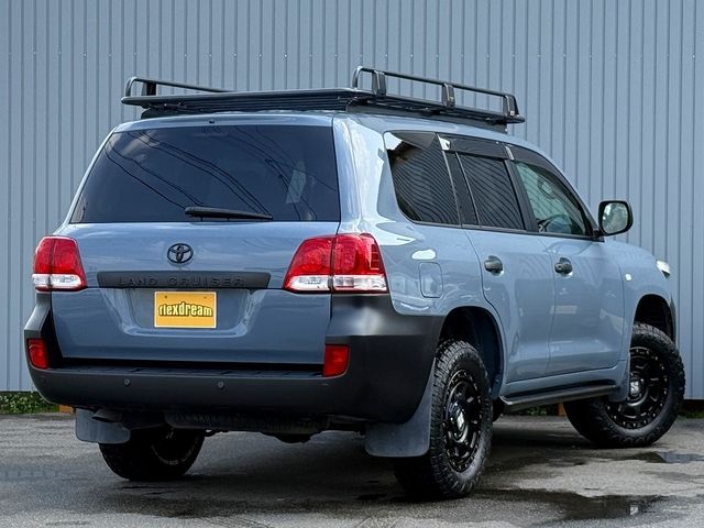 LANDCRUISER wagon