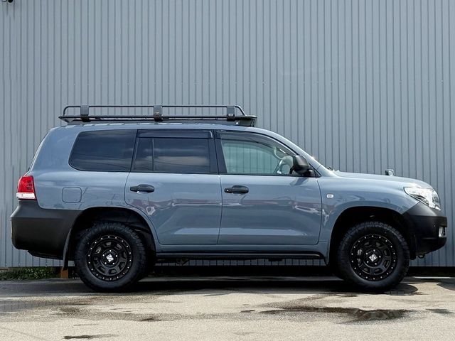 LANDCRUISER wagon
