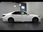 CROWN sedan hybrid