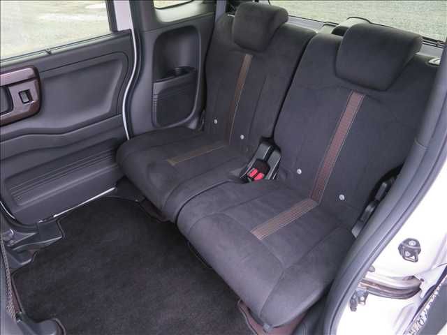 N-BOX CUSTOM