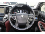 CROWN sedan hybrid
