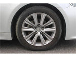 CROWN sedan hybrid