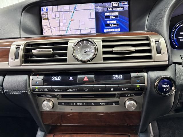 LEXUS LS600hL