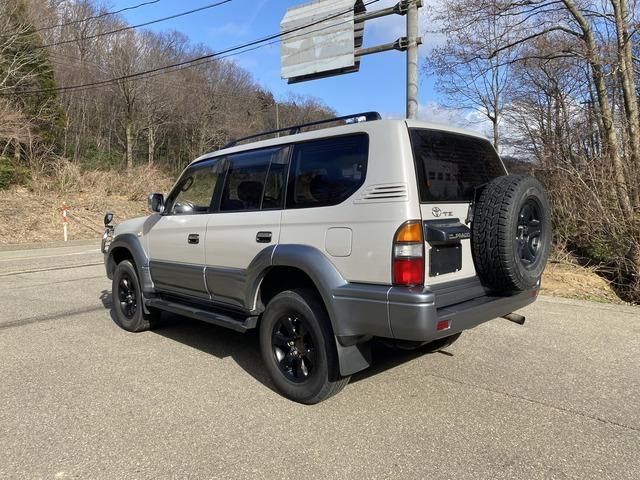LANDCRUISER PRADO