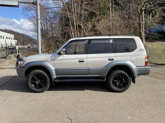 LANDCRUISER PRADO