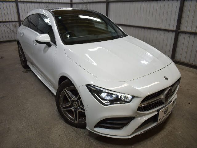 MERCEDES BENZ CLA Shooting Brake