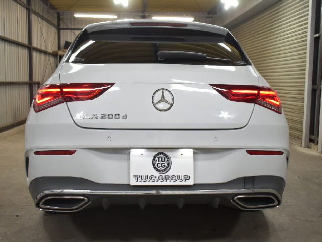 MERCEDES BENZ CLA Shooting Brake