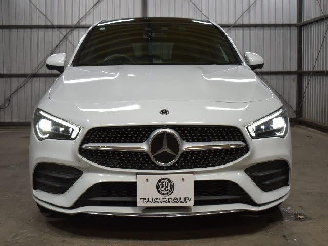 MERCEDES BENZ CLA Shooting Brake
