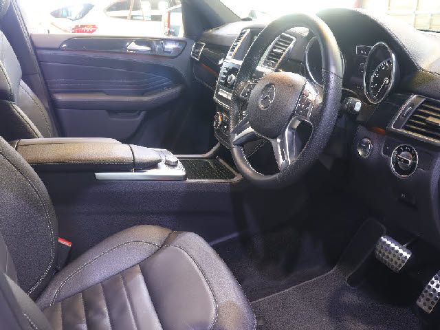 MERCEDES BENZ M class