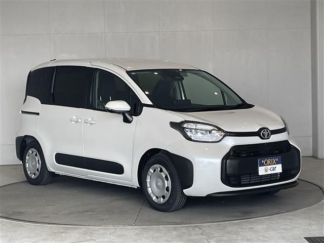 SIENTA HYBRID