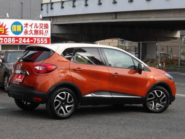 RENAULT CAPTUR