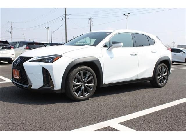 LEXUS UX200
