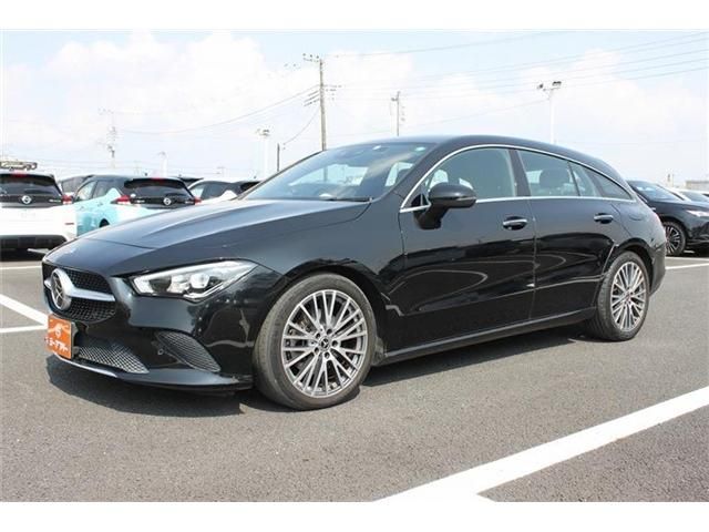 MERCEDES BENZ CLA Shooting Brake