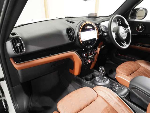 MINI CROSSOVER