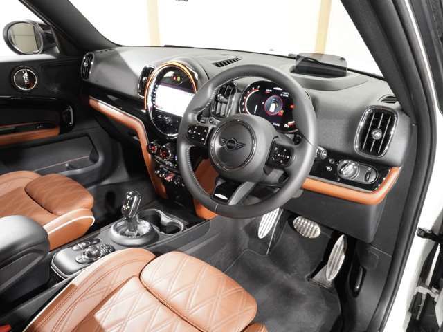 MINI CROSSOVER