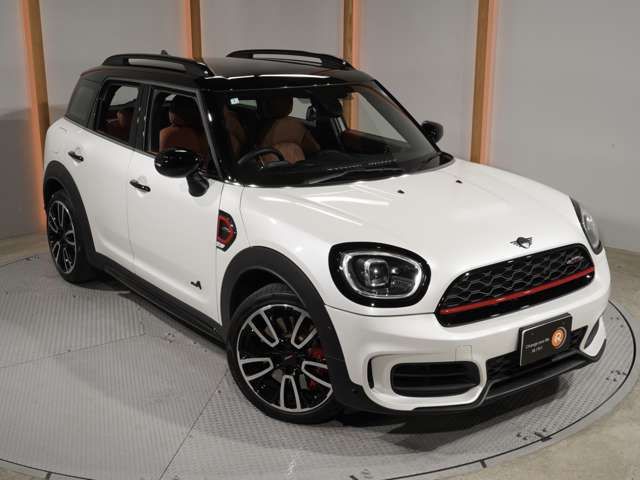 MINI CROSSOVER