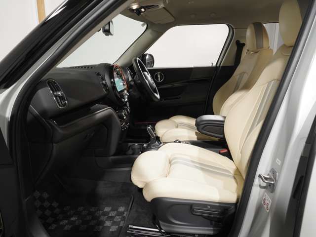 MINI COOPER D CROSSOVER