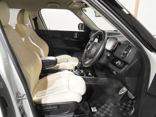 MINI COOPER D CROSSOVER