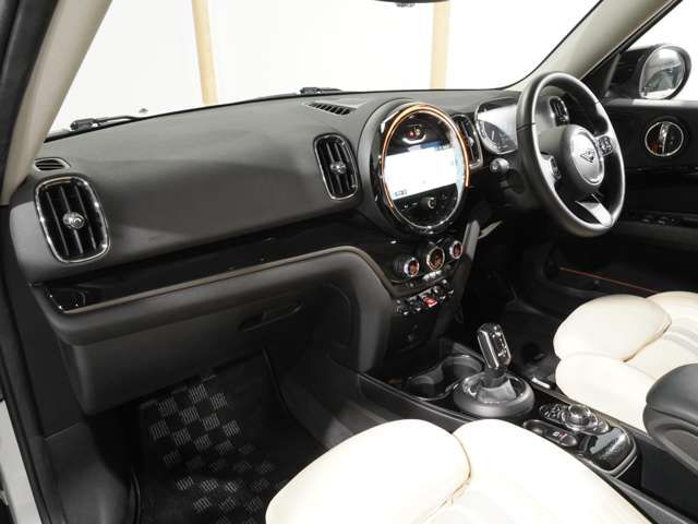 MINI COOPER D CROSSOVER