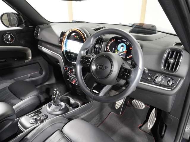 MINI CROSSOVER