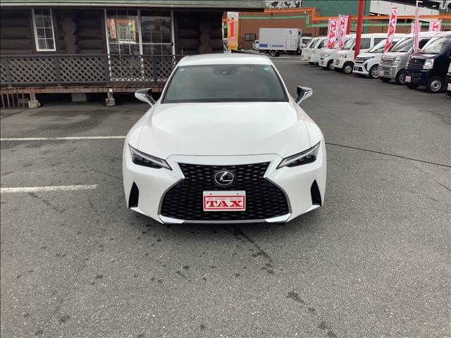 LEXUS IS300h