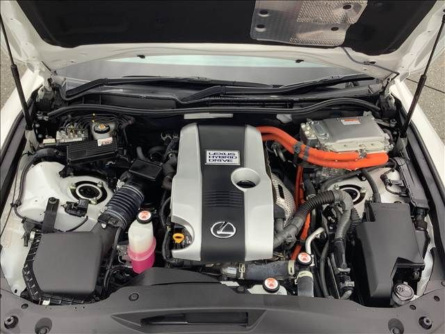 LEXUS IS300h