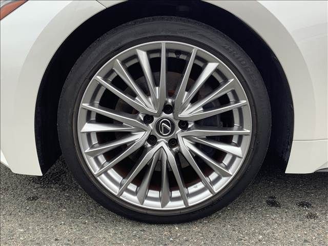 LEXUS IS300h